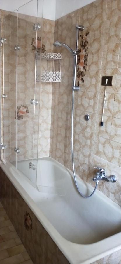 Da Terry Bed & Breakfast Vergiate Dış mekan fotoğraf